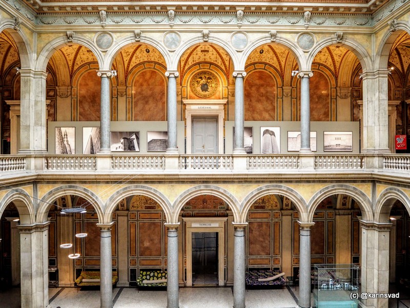 Main lobby of the MAK