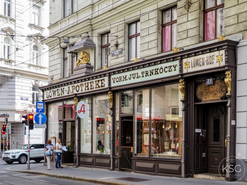 Löwen Apotheke
