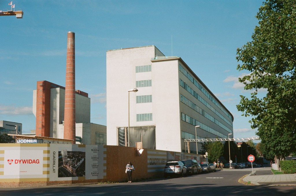 Back to analogue – Part 4: Streets of Linz on Kodak Ektar&nbsp;100