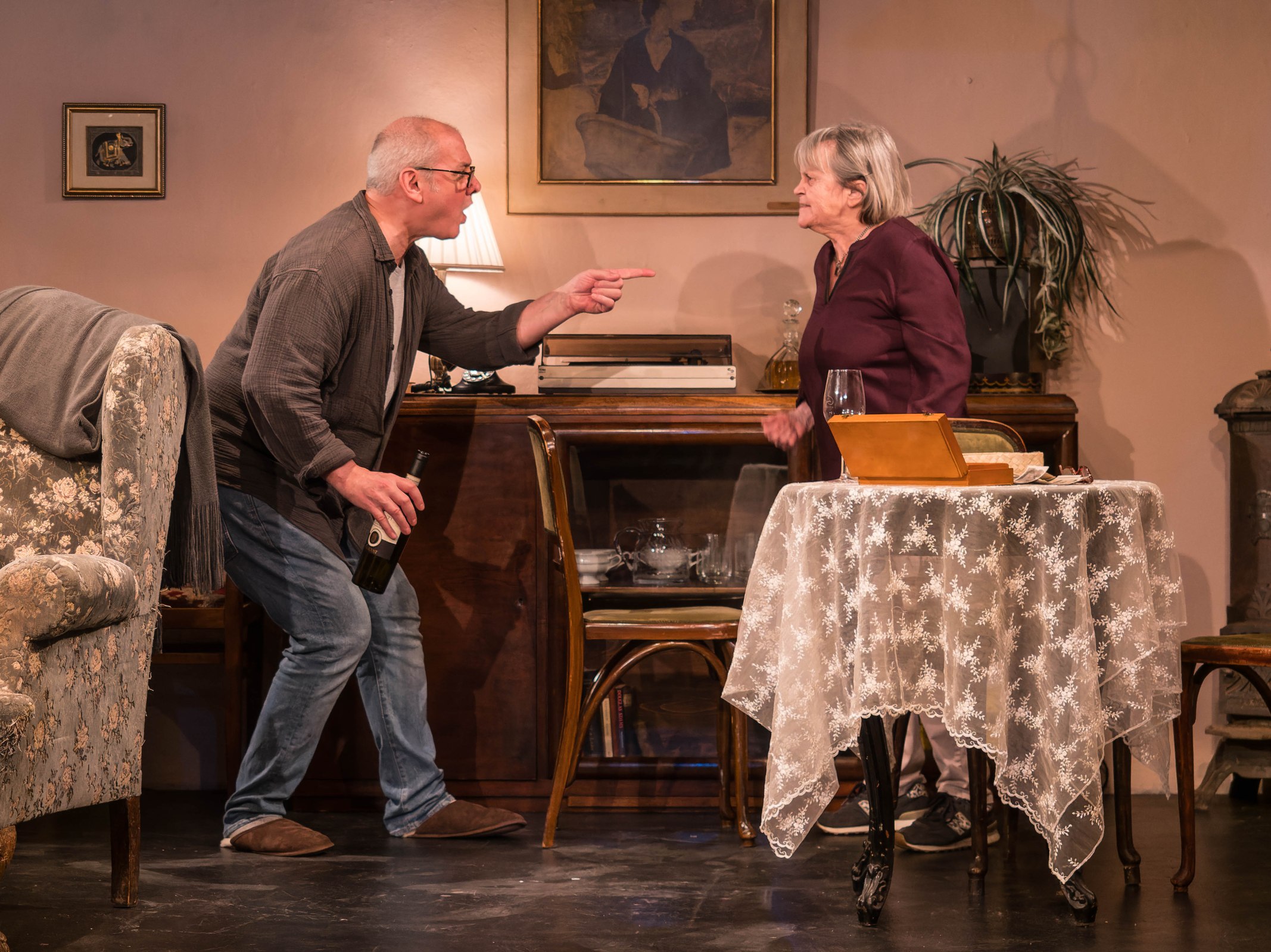 My Old Lady: More Than an Apartment&nbsp;Problem